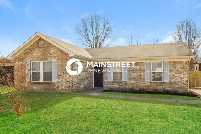 Photo - 3 Bedroom Pet-Friendly Home in Louisville, KY with Main Street Renewal