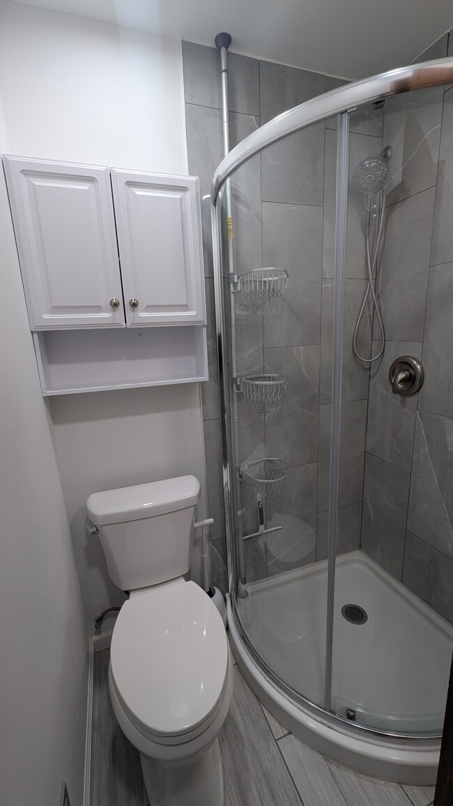 Foto del edificio - 1240 Joyce Dr