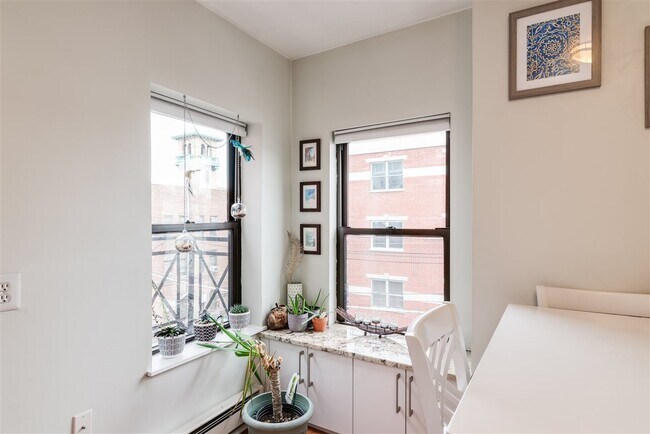 Foto del edificio - 132 Adams St