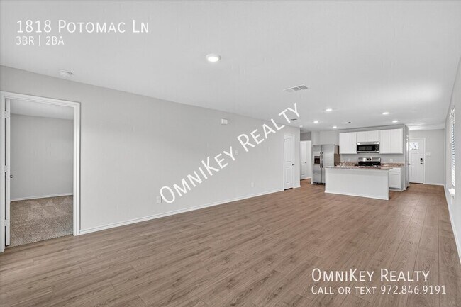 Building Photo - 1818 Potomac Ln