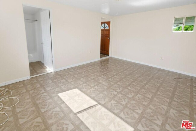 Foto del edificio - 430 E 184th St