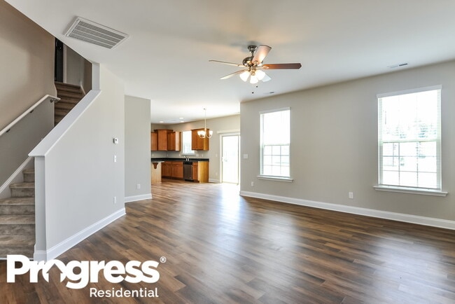 Building Photo - 422 River Dell Townes Ave