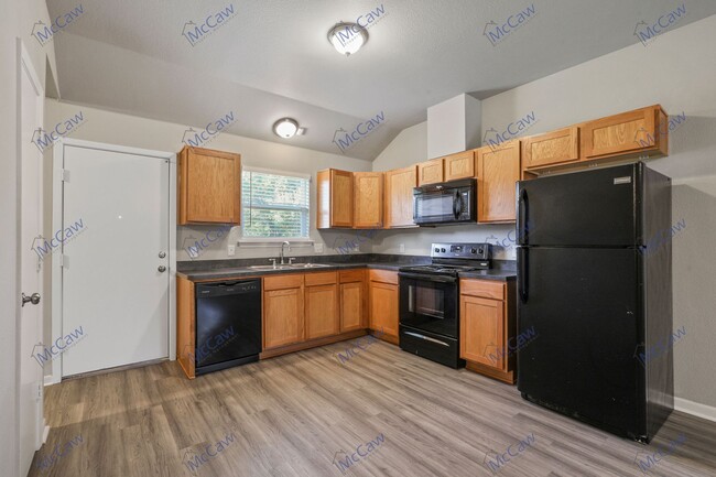 Building Photo - Great 2/1 Duplex in Caddo Mills, TX!