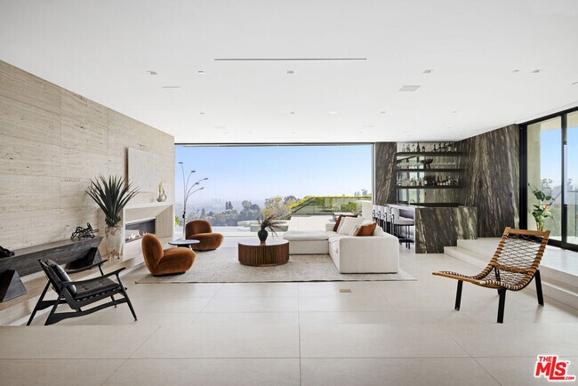 Foto del edificio - 1731 Summitridge Dr