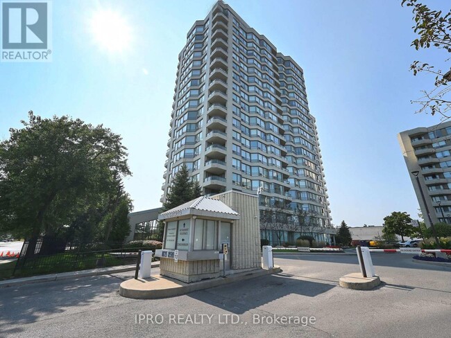 Photo du bâtiment - 75-P75 King St E