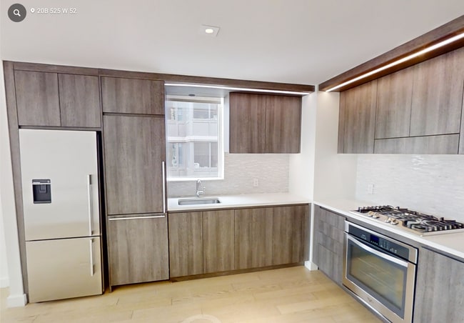 Building Photo - 511 W 52nd St