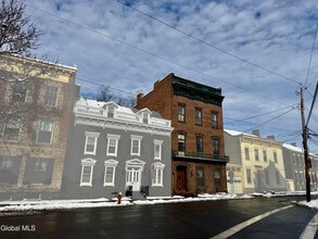 Building Photo - 21 Front St