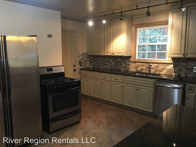 Foto del edificio - 4 br, 2 bath House - 312 East Fairview Avenue