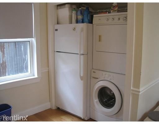 Building Photo - 2 br, 1 bath  - 256 Amory St