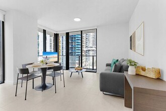 Building Photo - 501 NE 1st Ave