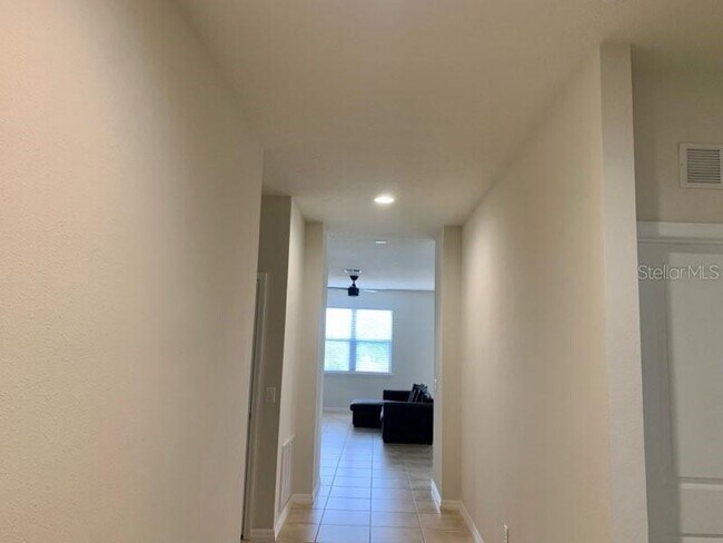 Building Photo - 5118 Claremont Ct