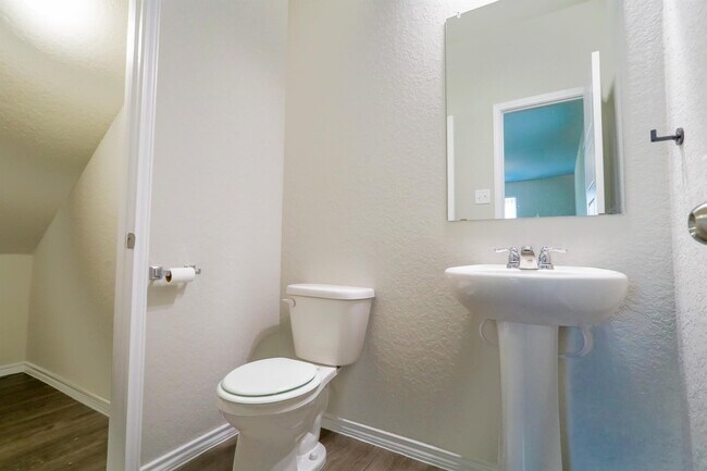 Building Photo - 10547 Green Rock Dr