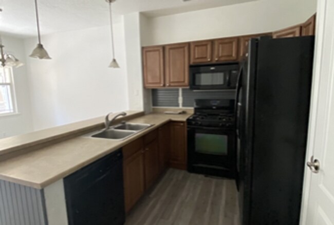 Foto del edificio - Newly Remodeled Three Bedroom House