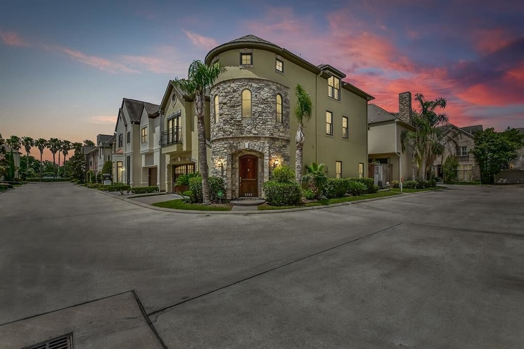 Foto principal - 6302 Hermann Lake Dr