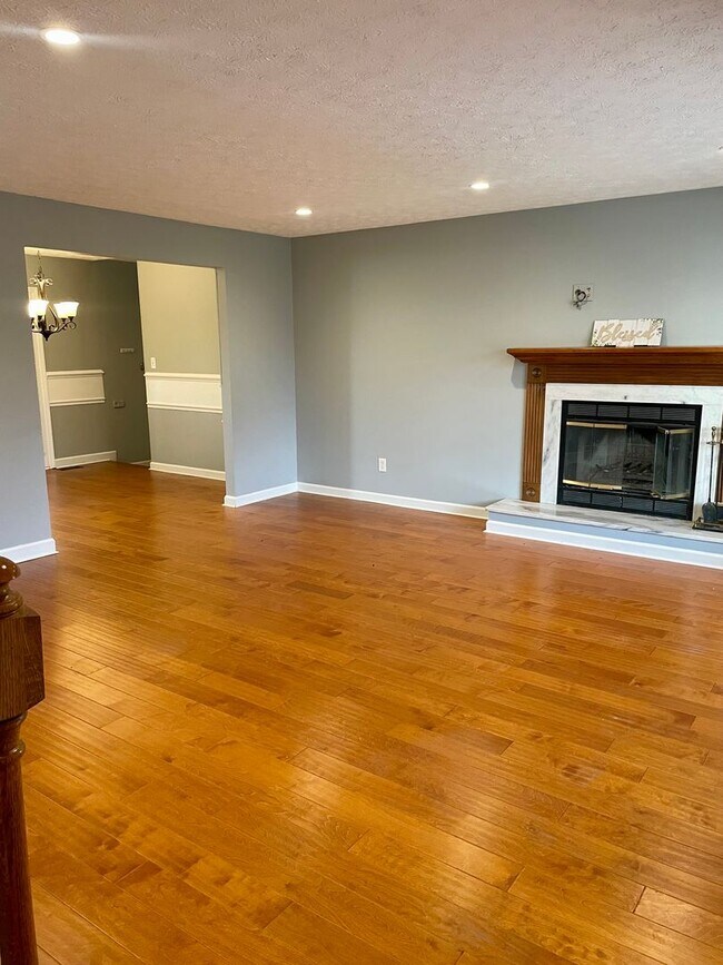 Foto del edificio - Available 3/30/2026- Charming Cape Cod in Halls