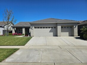 Building Photo - 2107 Moss Glen Loop