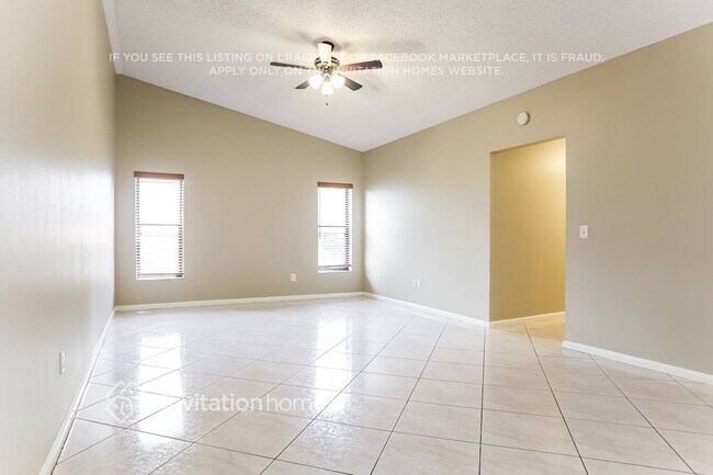 Foto del edificio - 1511 Primrose Ln