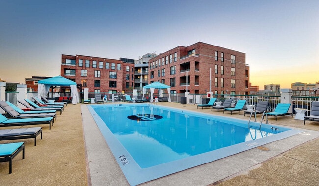 Photo - Evanston Place Apartments