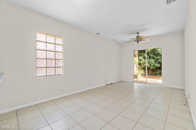 Foto del edificio - 3 br, 2 bath House - 4033 Arthurium Ave