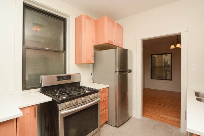 Foto del edificio - 3522 N Broadway