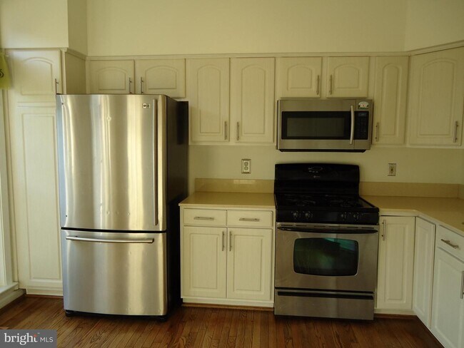 Building Photo - 14612 Creek Valley Ct