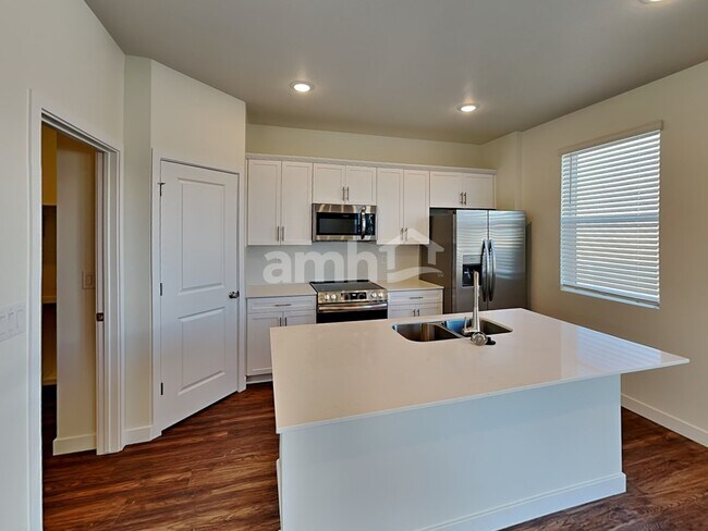 Foto del edificio - 3431 N Annabell Street