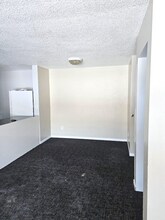 Building Photo - 1217 4th Ave S