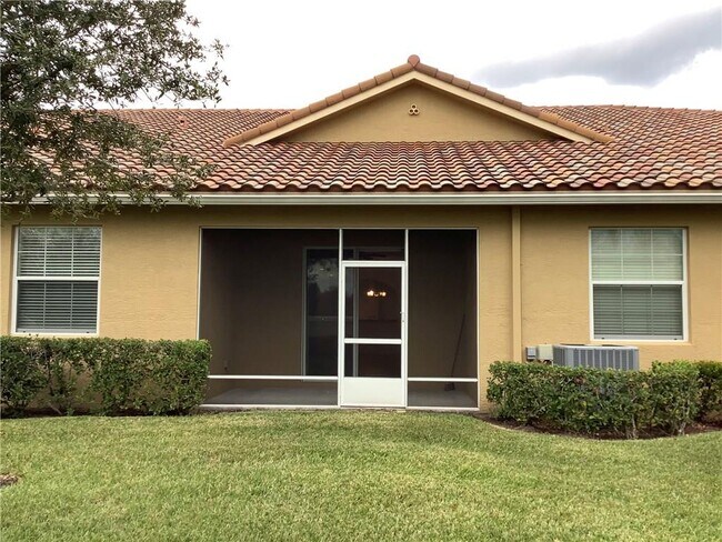 Building Photo - 6315 Oxford Cir