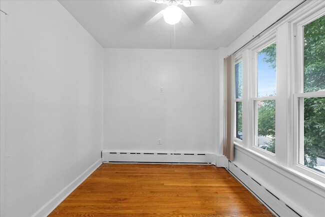 Building Photo - 4831 W Deming Pl