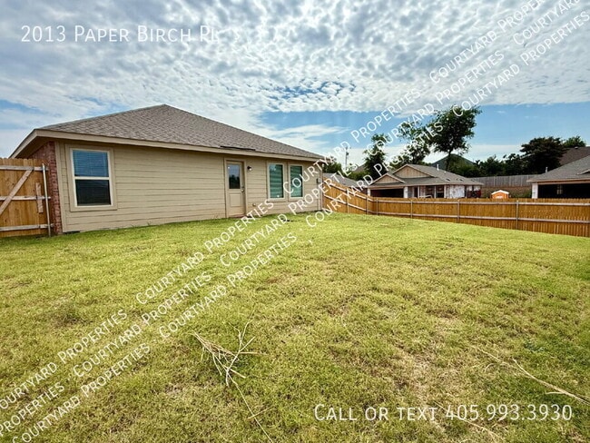 Photo - 2013 Paper Birch Pl House