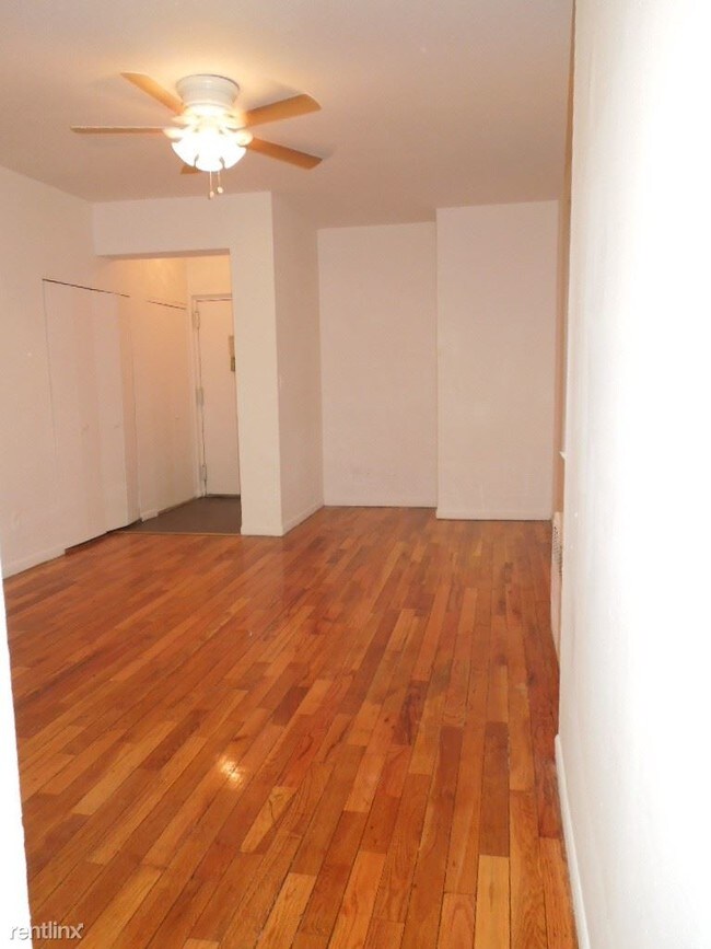 Foto del edificio - 586 Prospect Pl