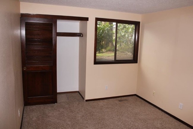 Building Photo - 2 br, 1 bath House - 8932 SW Fairview Place