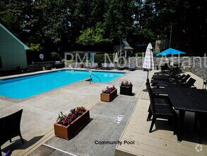 Building Photo - 99 Mt Vernon Cir