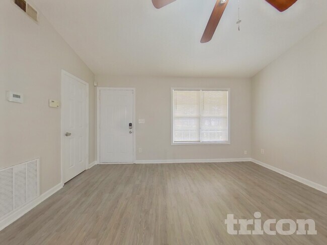 Building Photo - 93 Southern Trace Way