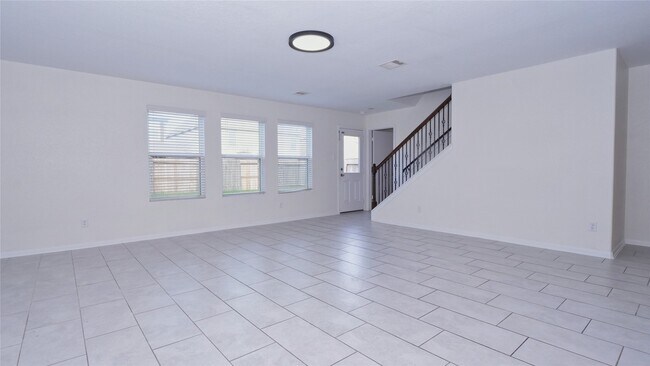 Foto del edificio - 3318 Madison Elm St