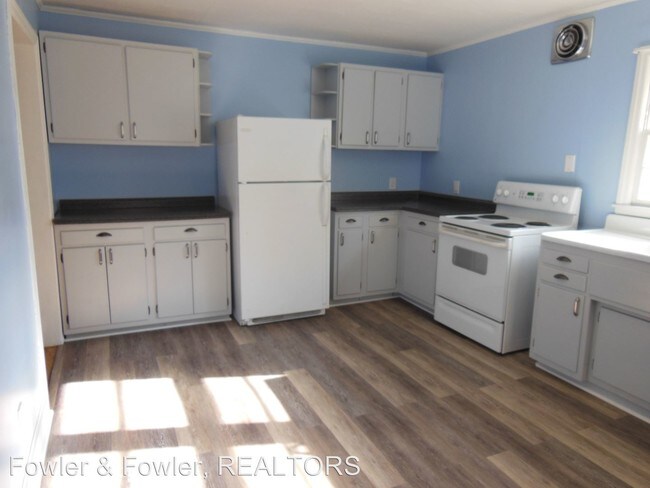 Foto del edificio - 2 br, 1 bath House - 822 Putnam Street