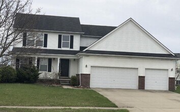 Building Photo - 4838 Sycamore Dr