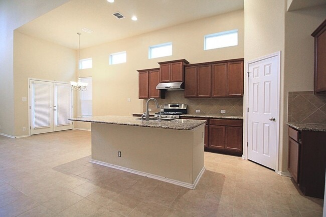 Building Photo - Great 4 bedroom 2.5 bath in Wildhorse
