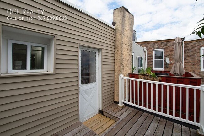 Foto del edificio - 616 Tasker St