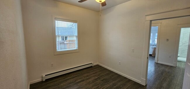 Building Photo - 635 Elm Ave