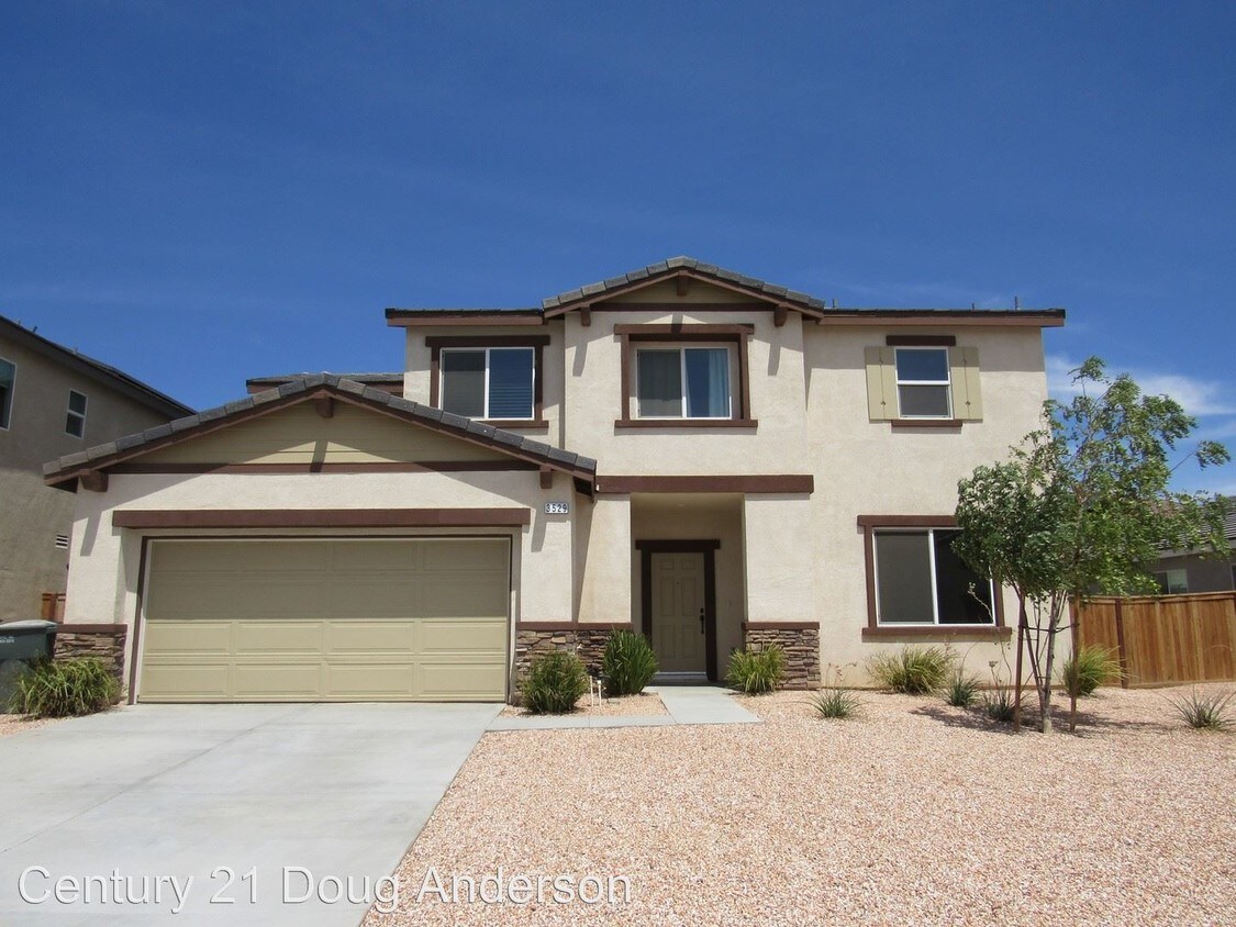 3529 Mt Whitney Ave, Rosamond, CA 93560 House Rental in Rosamond, CA