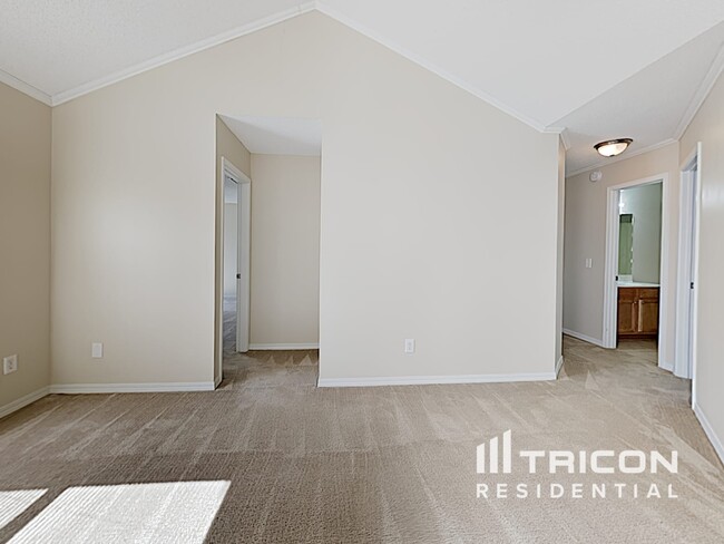 Foto del edificio - 2627 5 Forks Ct
