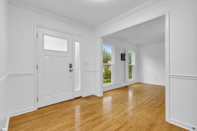 Foto del edificio - 125 River Way Dr