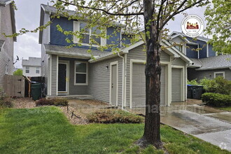 Building Photo - 11016 Claude Ct