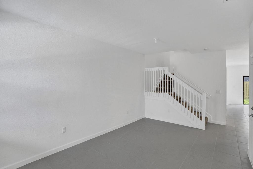 Primary Photo - 13375 SW 287th St