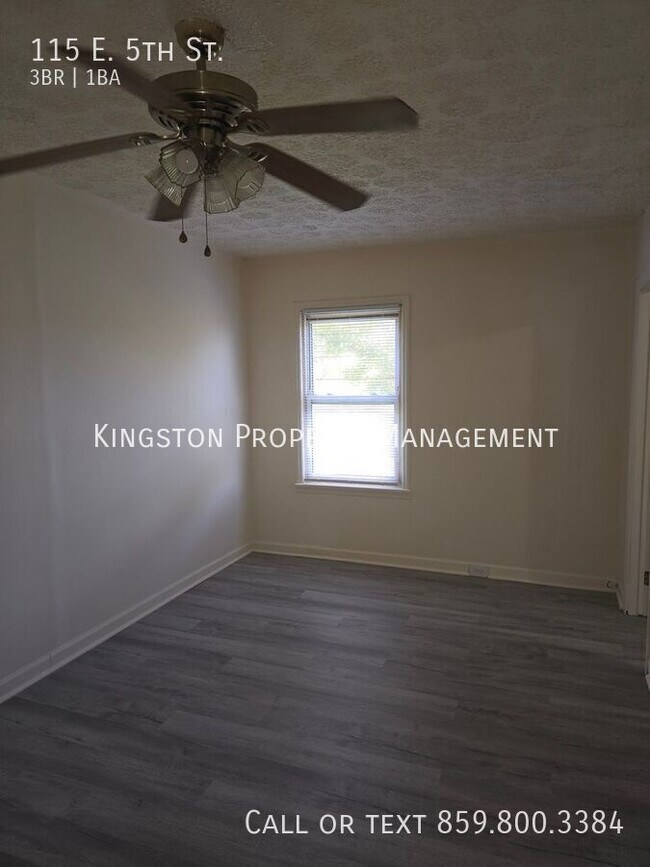 Foto del edificio - 115 E 5th St