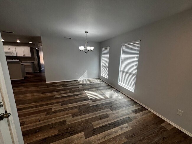 Foto del edificio - 5504 Jarvis St