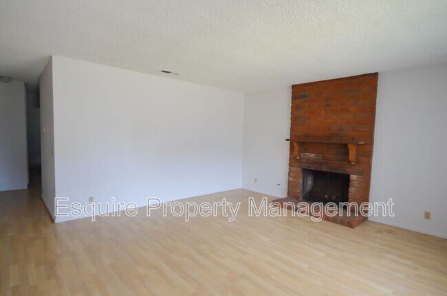 Building Photo - 3731 Ketch Ave