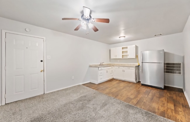 Foto del edificio - 2539 Hillsboro Ave