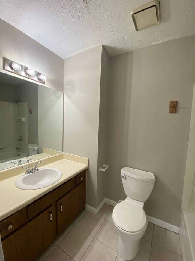 Building Photo - 2490 Hidden Cove Court